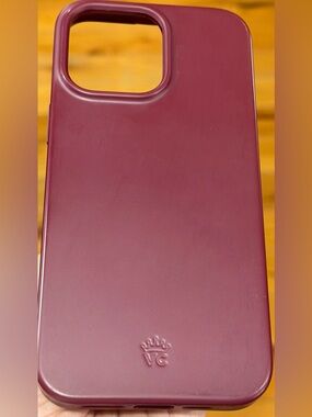 Velvet Caviar IPhone 14 Pro Max case Burgundy 1990